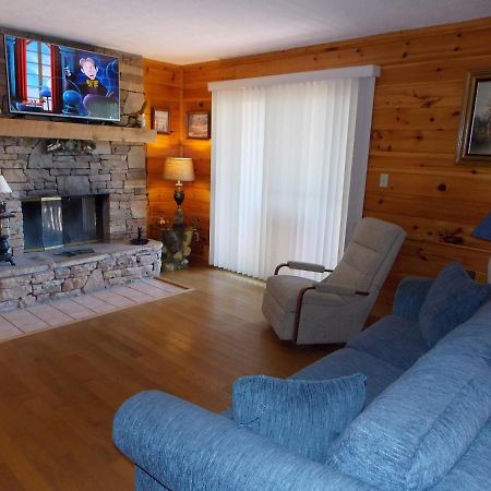 Mountain Ridge Chalet Villa พิเจนฟอร์จ ภายนอก รูปภาพ